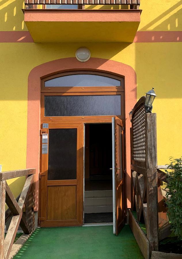 2-Izbovy Apartman Mlynica S Balkonom Exterior photo
